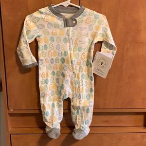 NWT Burts Bees Organic Sleep and Play Pajamas